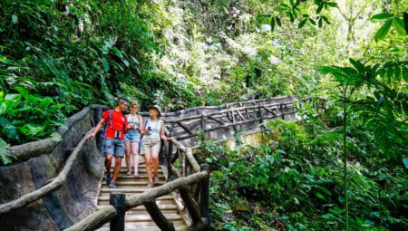People walking on an Intrepid Travel premium tour in Costa Rica