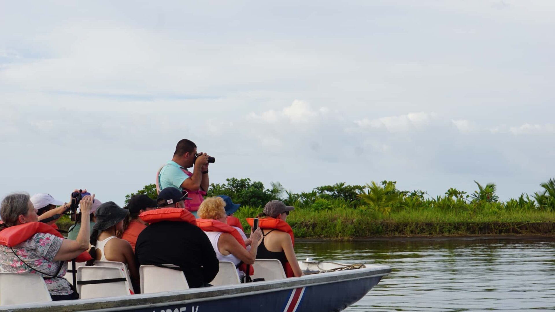 Meet The Tour Guide Victor Leiton Costa Rica Specialist Tour Scoop