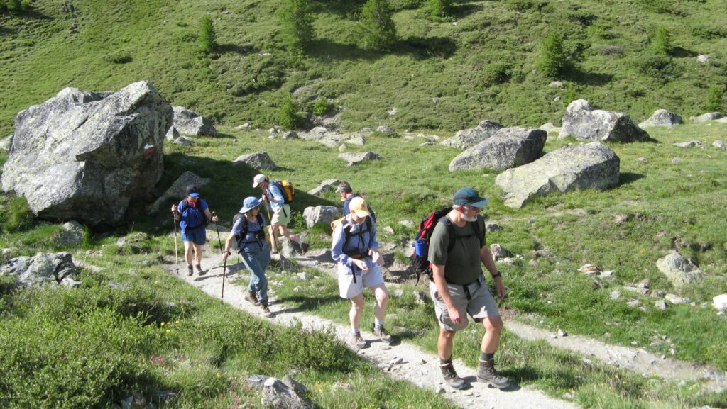 Tourgoers hiking on a Smithsonian Journeys active journey